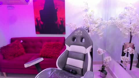 Tiara  online show from 06.17.26