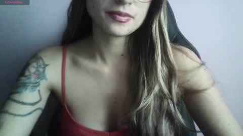 Snapshot of tifanny_a chatting on 04.27.26 Tifanny online show from 04.27.26