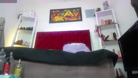 Tifanny Nails  online show from 02.12.26
