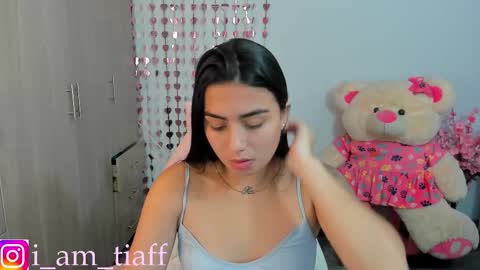Snapshot of tifany_tay2 chatting on 12.19.25 hey am julietha online show from 12.19.25