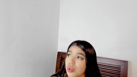 tifanymonroehot online show from 11.18.25