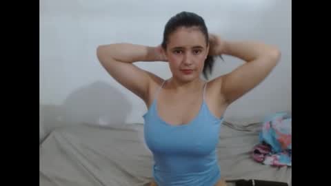 tifanyxesi online show from 10.27.25