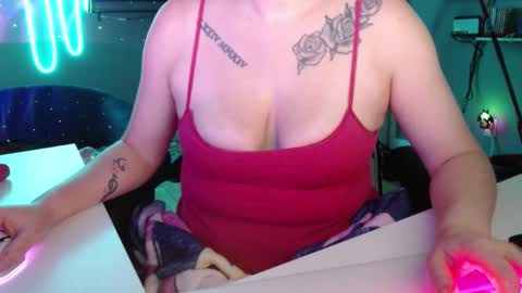 tiff4yew online show from 10.21.25