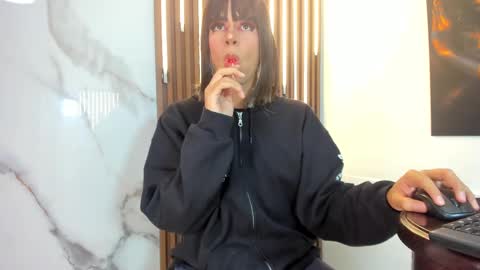 Snapshot of tiff_valentine chatting on 02.23.25 Tiffany online show from 02.23.25