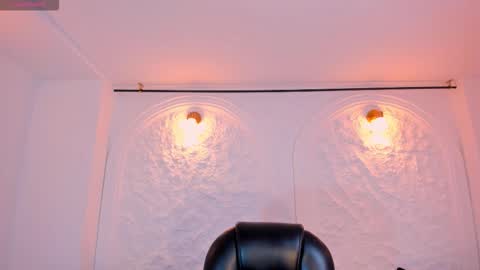 Snapshot of tiffannysins chatting on 02.13.26 Tiffanny Sins online show from 02.13.26