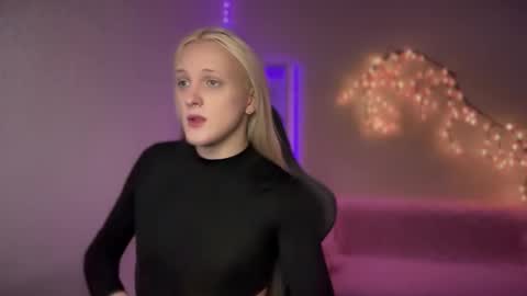 Amira online show from 10.30.25