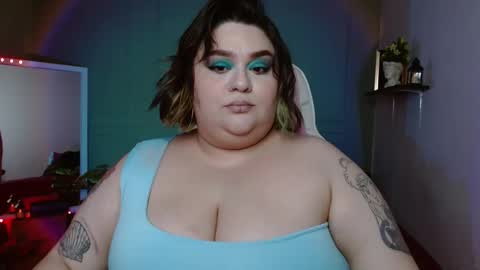 Snapshot of tiffany_laurens chatting on 12.11.24 dont forget ask for custom vids online show from 12.11.24