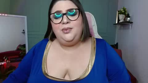 Snapshot of tiffany_laurens chatting on 12.15.24 dont forget ask for custom vids online show from 12.15.24