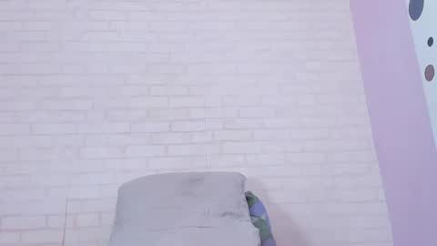 tiffany_mendez online show from 02.13.25