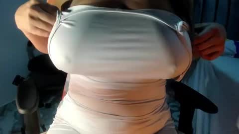 Snapshot of tiffany_teressa chatting on 01.19.25 tiffany theressa online show from 01.19.25