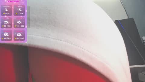 Snapshot of tiffany_teressa chatting on 02.17.25 tiffany theressa online show from 02.17.25