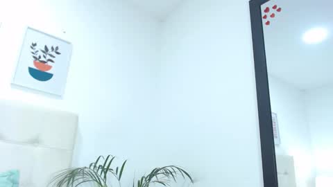 Tifanny Fox online show from 02.25.25