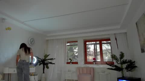 Tiffany Houston online show from 12.14.24