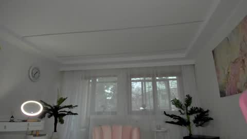 Tiffany Houston online show from 12.21.24