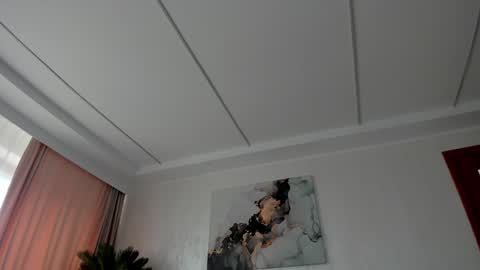 Tiffany Houston online show from 01.06.25