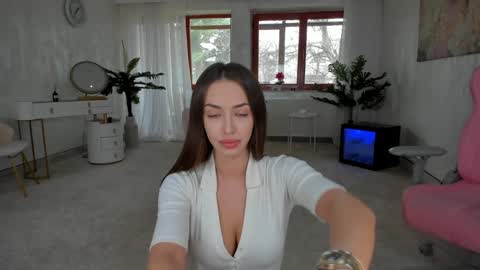 Tiffany Houston online show from 01.31.25