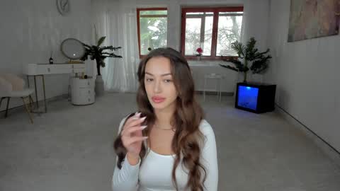 Tiffany Houston online show from 02.01.25