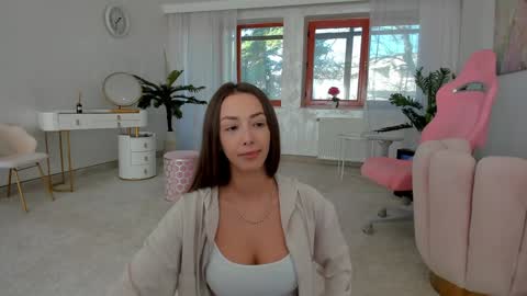 Tiffany Houston online show from 03.08.25