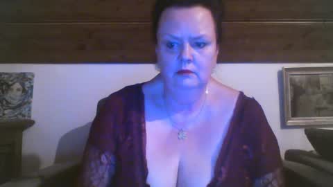 TiffanyMature online show from 04.09.26