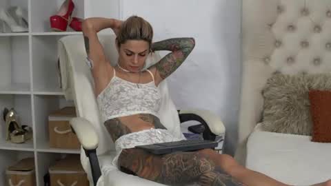 Snapshot of tiffanymaze chatting on 07.01.26 Ilaria online show from 07.01.26