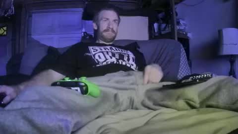 Snapshot of tiggity19 chatting on 01.15.26 Tiggity23 come stroke my 9 cock with ne online show from 01.15.26