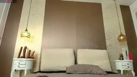 Snapshot of tiifany_baker chatting on 06.22.26 T I F F A N Y online show from 06.22.26