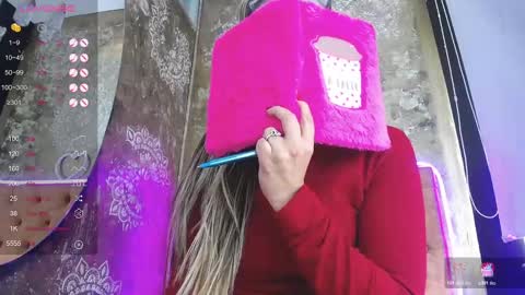 TILA TEQUILA online show from 02.14.25