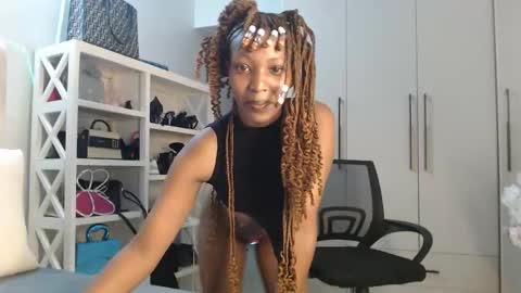Tilly online show from 02.06.26