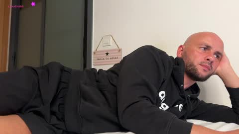 Tim Beard online show from 05.06.26