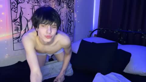 Snapshot of timi_moon chatting on 02.17.25 timi_moon online show from 02.17.25