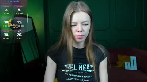 tina_tayllor__ online show from 04.23.26