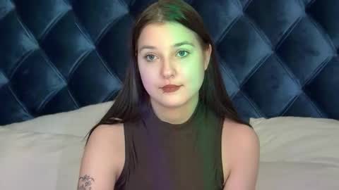 TinaBurton online show from 11.12.25