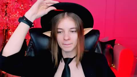 Tina Davil online show from 01.11.25