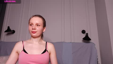 Snapshot of tinasiner chatting on 02.10.25 tinasiner online show from 02.10.25