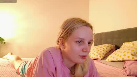 Snapshot of tinasiner chatting on 05.16.26 tinasiner online show from 05.16.26