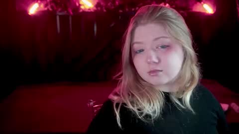 TinkerrBelll online show from 01.06.26