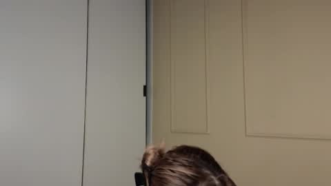 Tina online show from 09.19.25