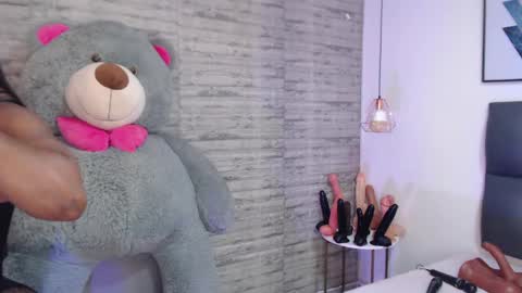 Tinna Goddess online show from 05.06.26
