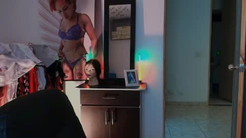 I AM BELLA  ----------- follow my  IG  TINNS 69 online show from 02.17.26