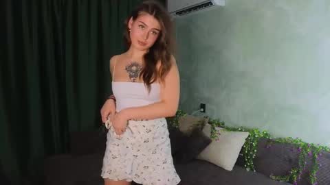 Molly online show from 10.27.25