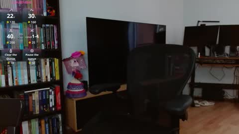 Snapshot of tiny_caroline chatting on 10.30.25 Tiny Caroline online show from 10.30.25