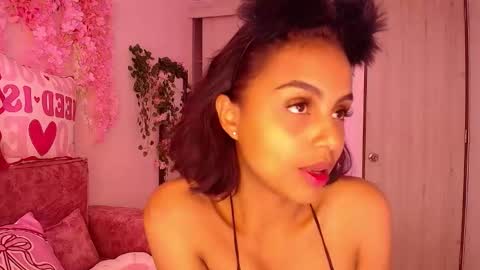 Snapshot of tiny_cherry chatting on 03.18.26 Tiny online show from 03.18.26