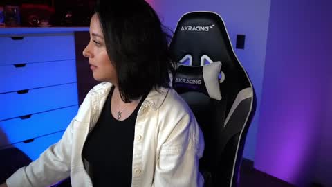 Snapshot of tiny_panther chatting on 12.03.24 Ana Molly online show from 12.03.24