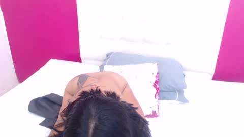 tiny_whore18 online show from 02.13.25