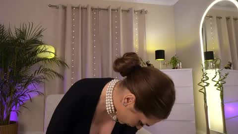 Anissa online show from 04.27.26