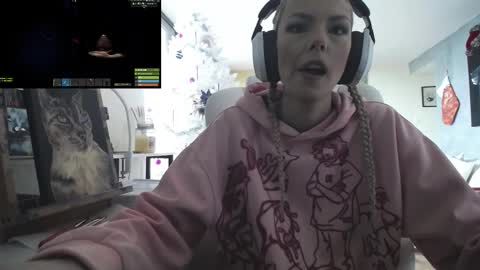 Snapshot of tinykylie chatting on 01.09.26 stage Kylie Sinner brand CLITBAIT online show from 01.09.26