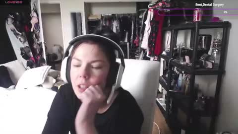 Snapshot of tinykylie chatting on 06.13.26 stage Kylie Sinner brand CLITBAIT online show from 06.13.26