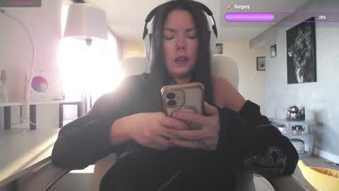 stage Kylie Sinner  brand CLITBAIT online show from 07.09.26