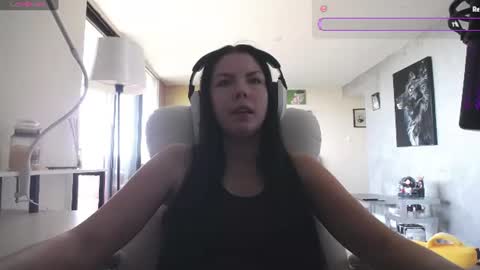stage Kylie Sinner  brand CLITBAIT online show from 08.04.26