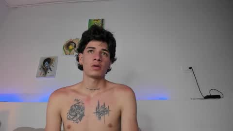 Snapshot of tinymoon_ chatting on 03.20.26 Luna online show from 03.20.26